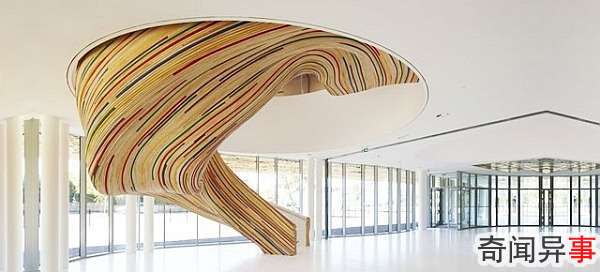 Gorgeous-creative-staircase-design-idea